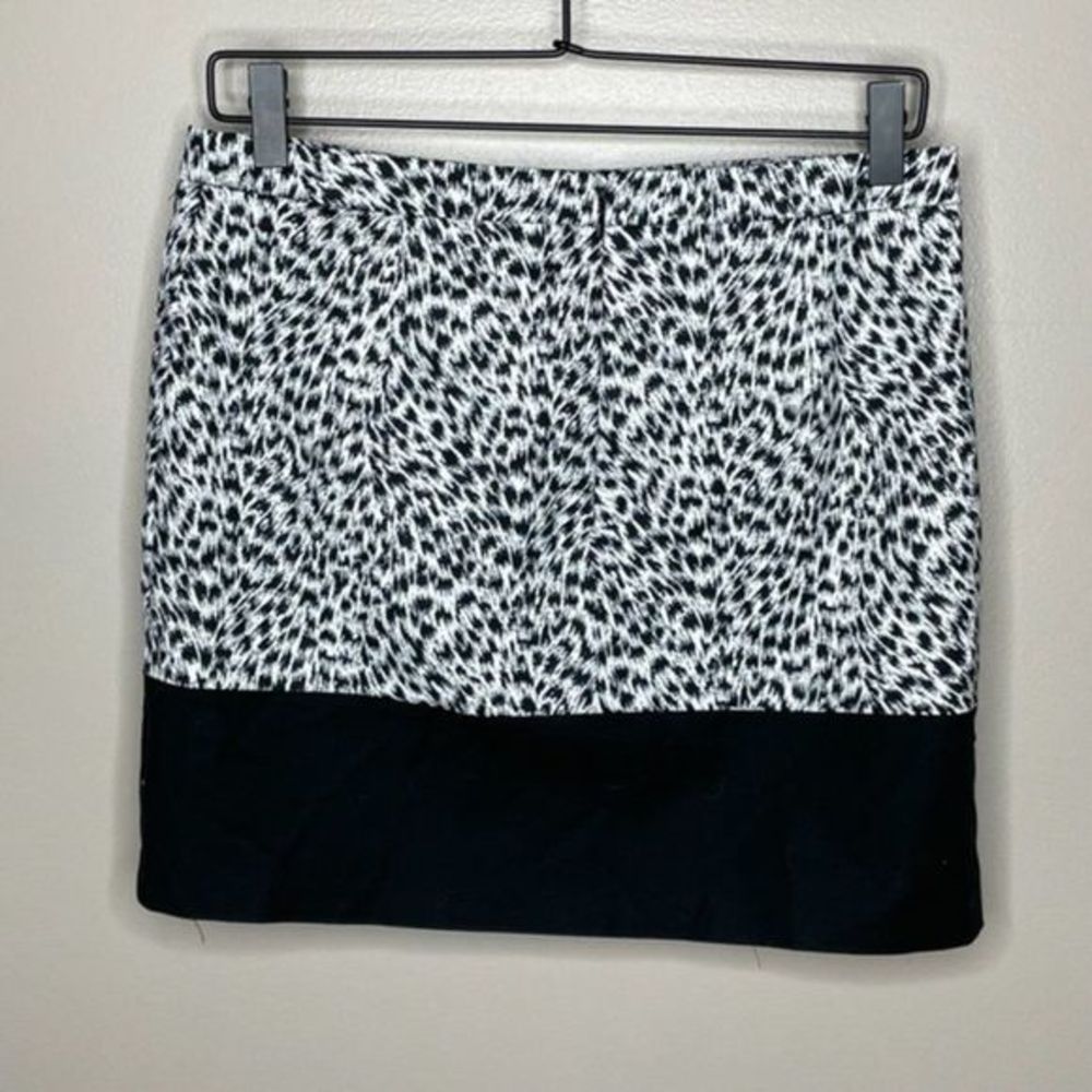 Michael Michael Kors Animal Print Straight Skirt‎ - Picture 2 of 3